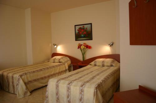Hotel Focus Варна Номер фото